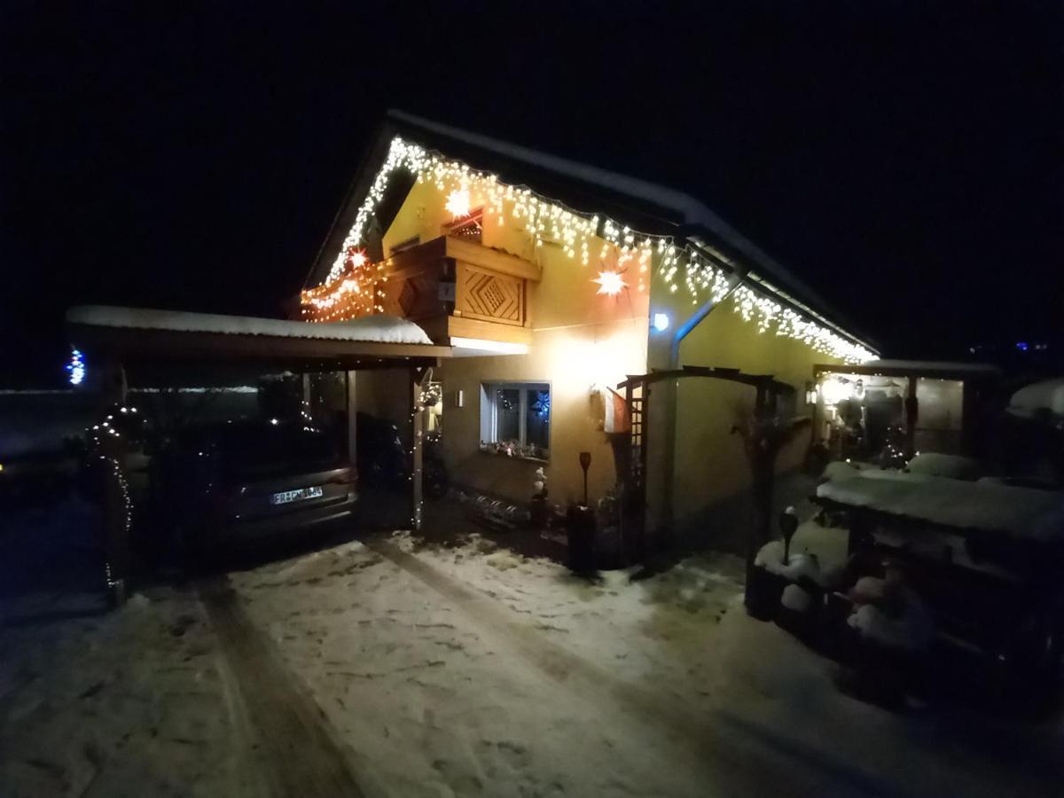 Ferienwohnung Waldrast Lenzkirch Bagian luar foto